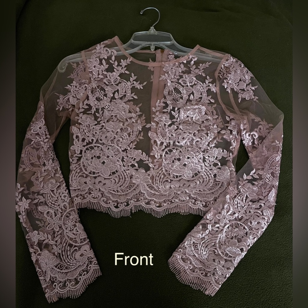 Blush pink lace crop long sleeve. XS/Sm. No tag available